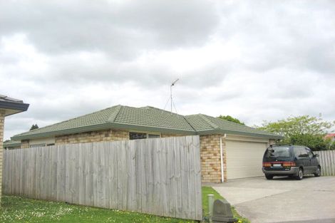 Photo of property in 33 Scotts Field Drive, Takanini, 2112