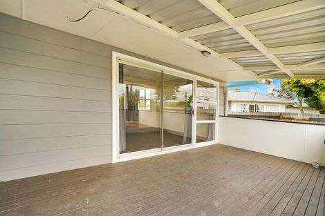Photo of property in 1/24 Greenhaven Avenue, Opaheke, Papakura, 2113