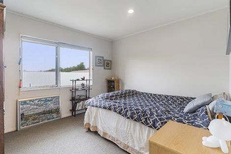 Photo of property in 98 Collingwood Road, Waiuku, 2123