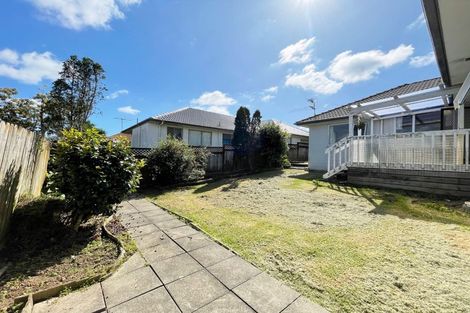 Photo of property in 33 Palmcrest Grove, Highland Park, Auckland, 2010