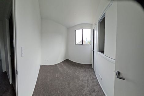 Photo of property in 2/4 Johnston Grove, Taita, Lower Hutt, 5011