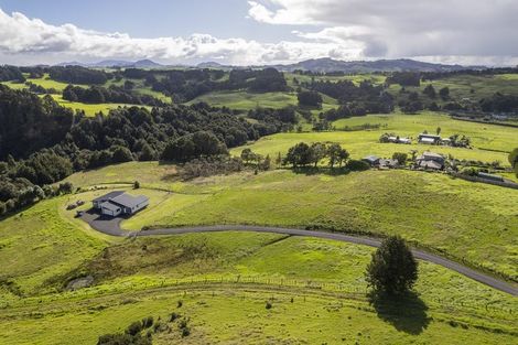 Photo of property in 160 Gray Road, Te Kamo, Kamo, 0185