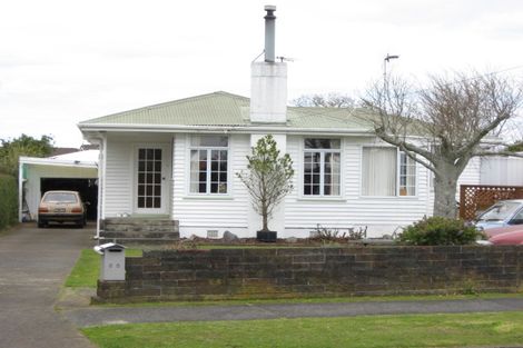 Photo of property in 30 Turakina Street, Merrilands, New Plymouth, 4312