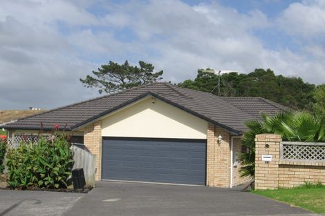 Photo of property in 11 Buncrana Place, Pinehill, Auckland, 0632