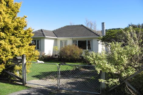 Photo of property in 27 Moohan Street, Wainuiomata, Lower Hutt, 5014