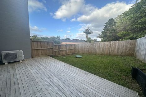 Photo of property in 10c Neilon Place, Northcross, Auckland, 0632