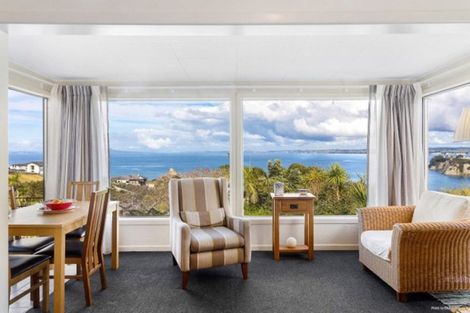 Photo of property in 99 Roberts Road, Matakatia, Whangaparaoa, 0930