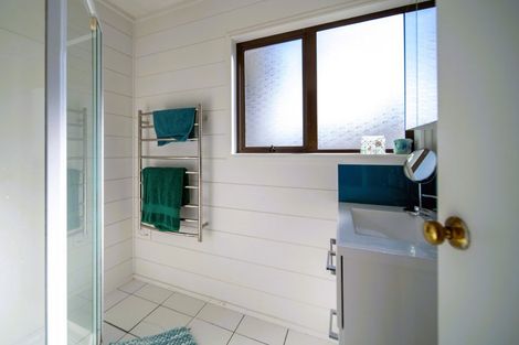 Photo of property in 13 Holiday Crescent, Mangawhai Heads, Mangawhai, 0505