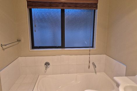 Photo of property in 37 Evergreen Crescent, Trentham, Upper Hutt, 5018