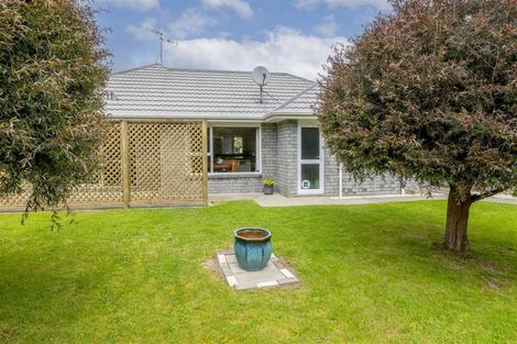 Photo of property in 35 Spackman Crescent, Paraparaumu, 5032