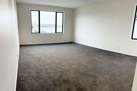 Photo of property in 1 Turbine Way, Hobsonville, Auckland, 0616