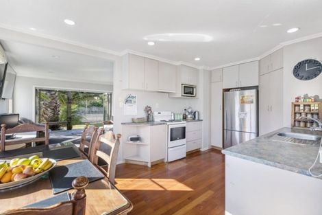 Photo of property in 17 Kingsway Crescent, Forest Lake, Hamilton, 3200