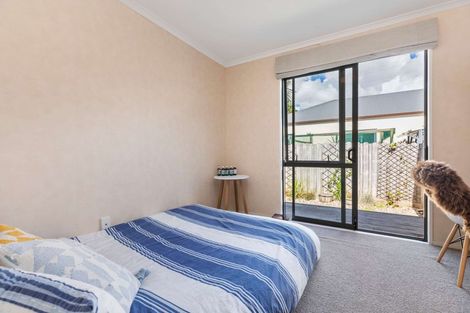 Photo of property in 33 Lazurite Drive, Westgate, Auckland, 0614