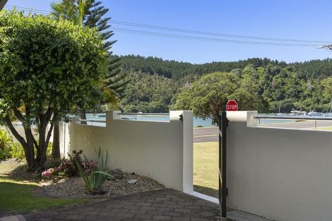 Photo of property in 301 Beach Road, Whangamata, 3620