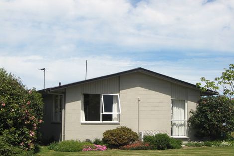 Photo of property in 84 Wingate Street, Redwood, Christchurch, 8051