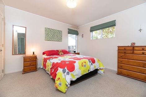 Photo of property in 2/39 Mcleod Road, Henderson, Auckland, 0612