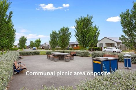 Photo of property in 13 Pounamu Place, Pegasus, 7612