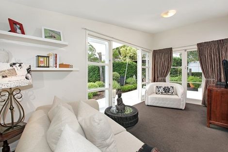 Photo of property in 1/1 Saratoga Avenue, Herne Bay, Auckland, 1011