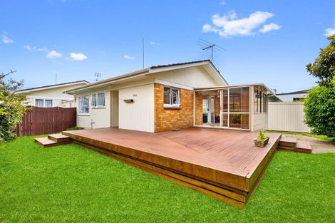 Photo of property in 3/4 Menary Street, Papakura, 2110