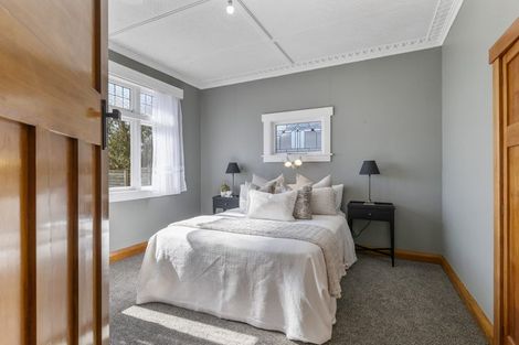 Photo of property in 164 Mangorei Road, Merrilands, New Plymouth, 4312