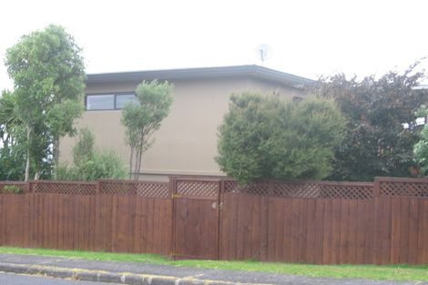 Photo of property in 2 Kaihu Street, Northcote, Auckland, 0627