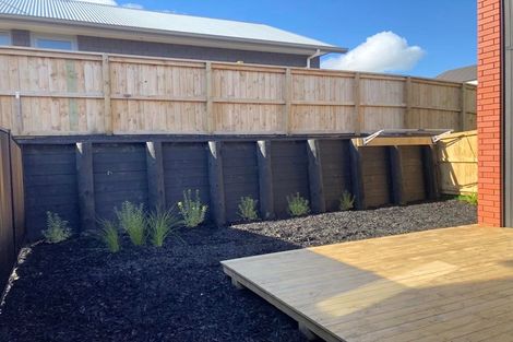 Photo of property in 4/15 Onukutara Place, Huntington, Hamilton, 3281