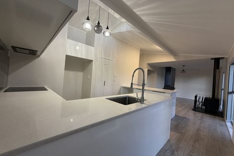 Photo of property in 69 Redoubt Road, Goodwood Heights, Auckland, 2105