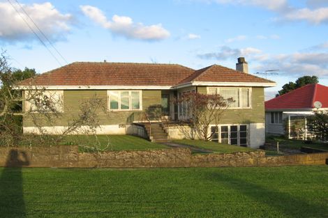 Photo of property in 40 Patons Road, Howick, Auckland, 2014