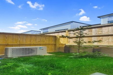 Photo of property in 5/22 Coniston Avenue, Te Atatu South, Auckland, 0610