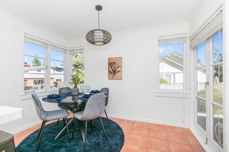 Photo of property in 29 Lake Crescent, Hamilton Lake, Hamilton, 3204