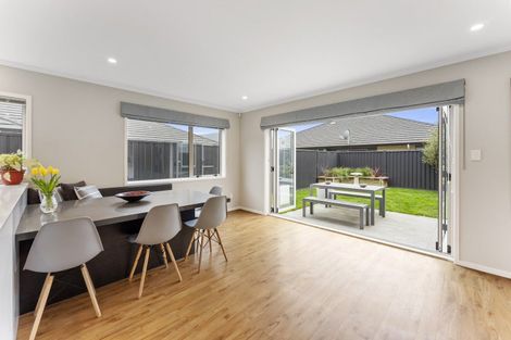 Photo of property in 37 Somerby Mews, Silverstream, Upper Hutt, 5019