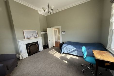 Photo of property in 16 Ascog Road, Ravensbourne, Dunedin, 9022