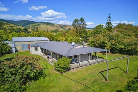 Photo of property in 63 South Manakau Road, Manakau, Otaki, 5583
