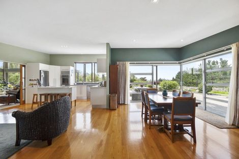 Photo of property in 14 Branksome Place, Aokautere, Palmerston North, 4471