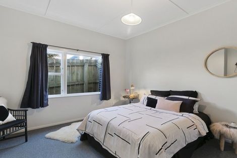 Photo of property in 56 Edinburgh Terrace, Berhampore, Wellington, 6023