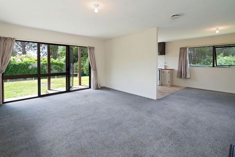 Photo of property in 81b Kawaha Point Road, Kawaha Point, Rotorua, 3010