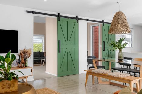 Photo of property in 77 Alan Livingston Drive, Cambridge, 3434