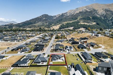 Photo of property in 10 Magpie Place, Lake Hawea, 9382