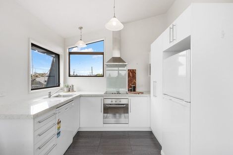 Photo of property in 138c Charles Street, Westshore, Napier, 4110