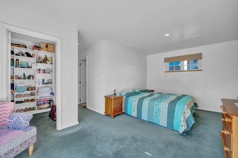 Photo of property in 66 Yeovil Road, Te Atatu Peninsula, Auckland, 0610