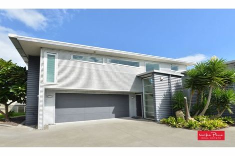 Photo of property in 34 Ripiro Drive, Baylys Beach, Dargaville, 0377