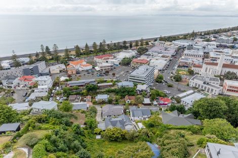 Photo of property in 12 Brewster Street, Bluff Hill, Napier, 4110