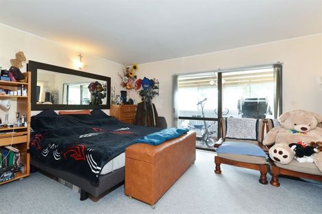 Photo of property in 25 Urlich Drive, Ranui, Auckland, 0612