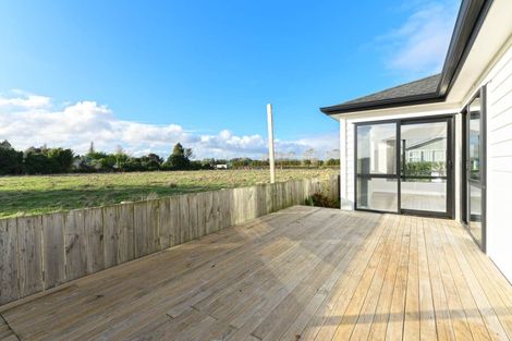 Photo of property in 40 Koroheke Road, Takanini, 2110