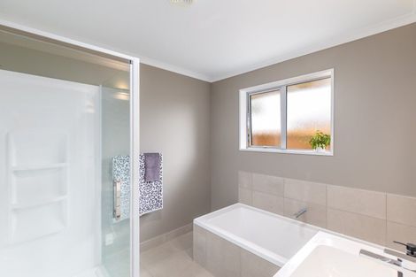 Photo of property in 112 Metehau Street, Marshland, Christchurch, 8083