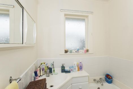 Photo of property in 14 Tui Street, Outer Kaiti, Gisborne, 4010