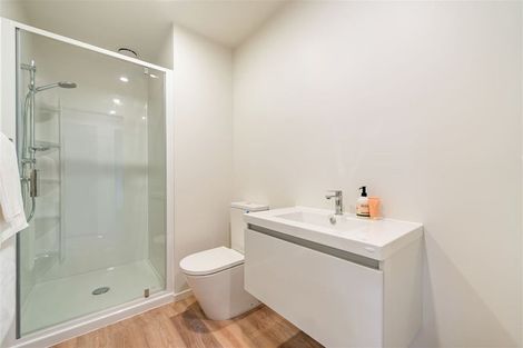 Photo of property in 5/6 Exchange Street, Ebdentown, Upper Hutt, 5018