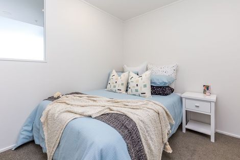 Photo of property in 44 Corricvale Way, Northcross, Auckland, 0630