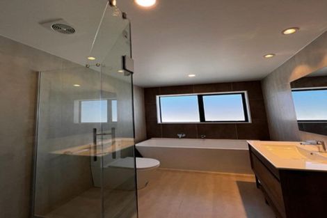 Photo of property in 7a Hinau Street, New Lynn, Auckland, 0600