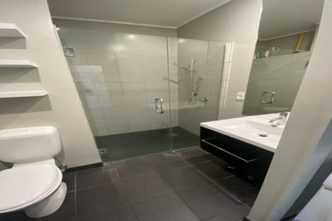 Photo of property in 17 Kent Terrace - Kent Apartments, 7d/16 Kent Terrace, Mount Victoria, Wellington, 6011